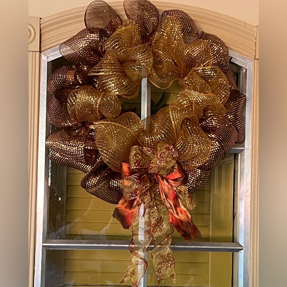 NWOT HANDMADE FALL DECO MESH WREATH.